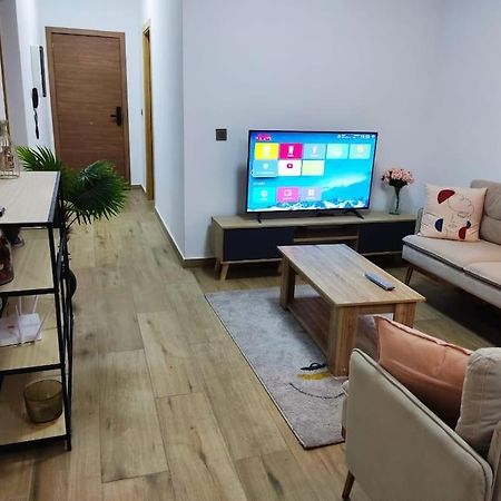 Superbe Appartement Avec Parking Gratuit Et Garde Дакар Екстер'єр фото