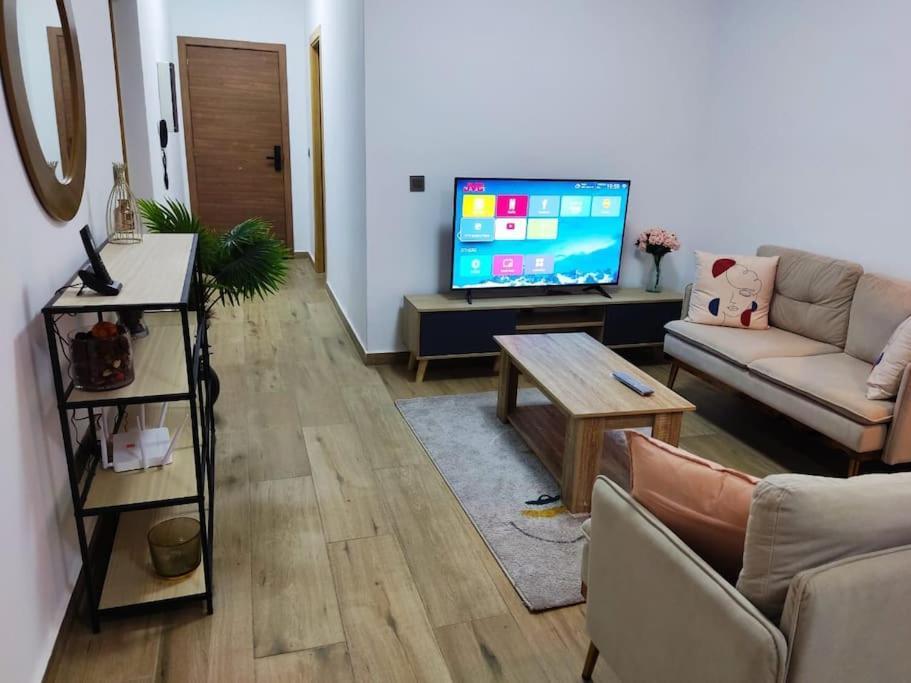 Superbe Appartement Avec Parking Gratuit Et Garde Дакар Екстер'єр фото